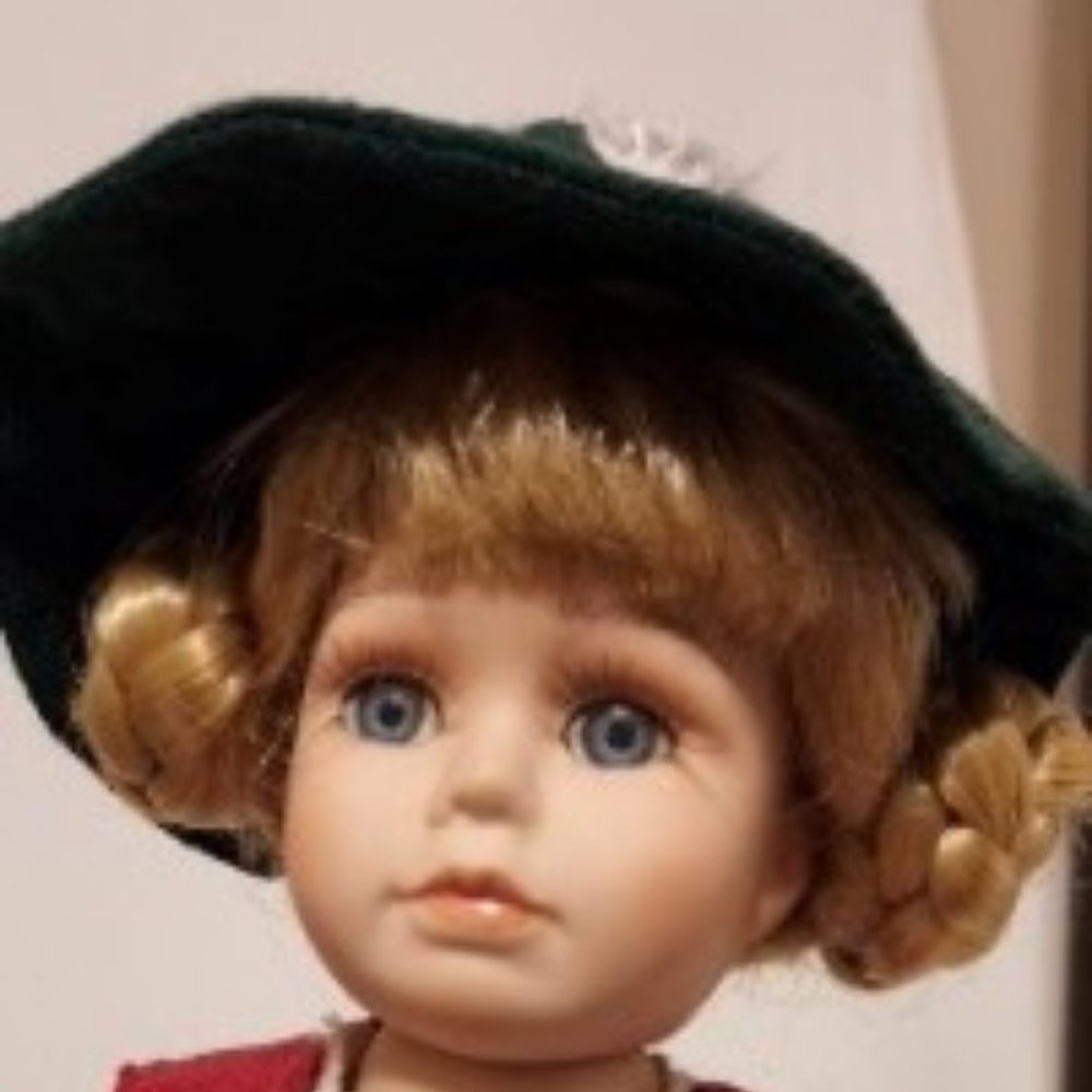 Vintage Kollektion Porcelain doll Made in the Black Forest of Germany Excellent